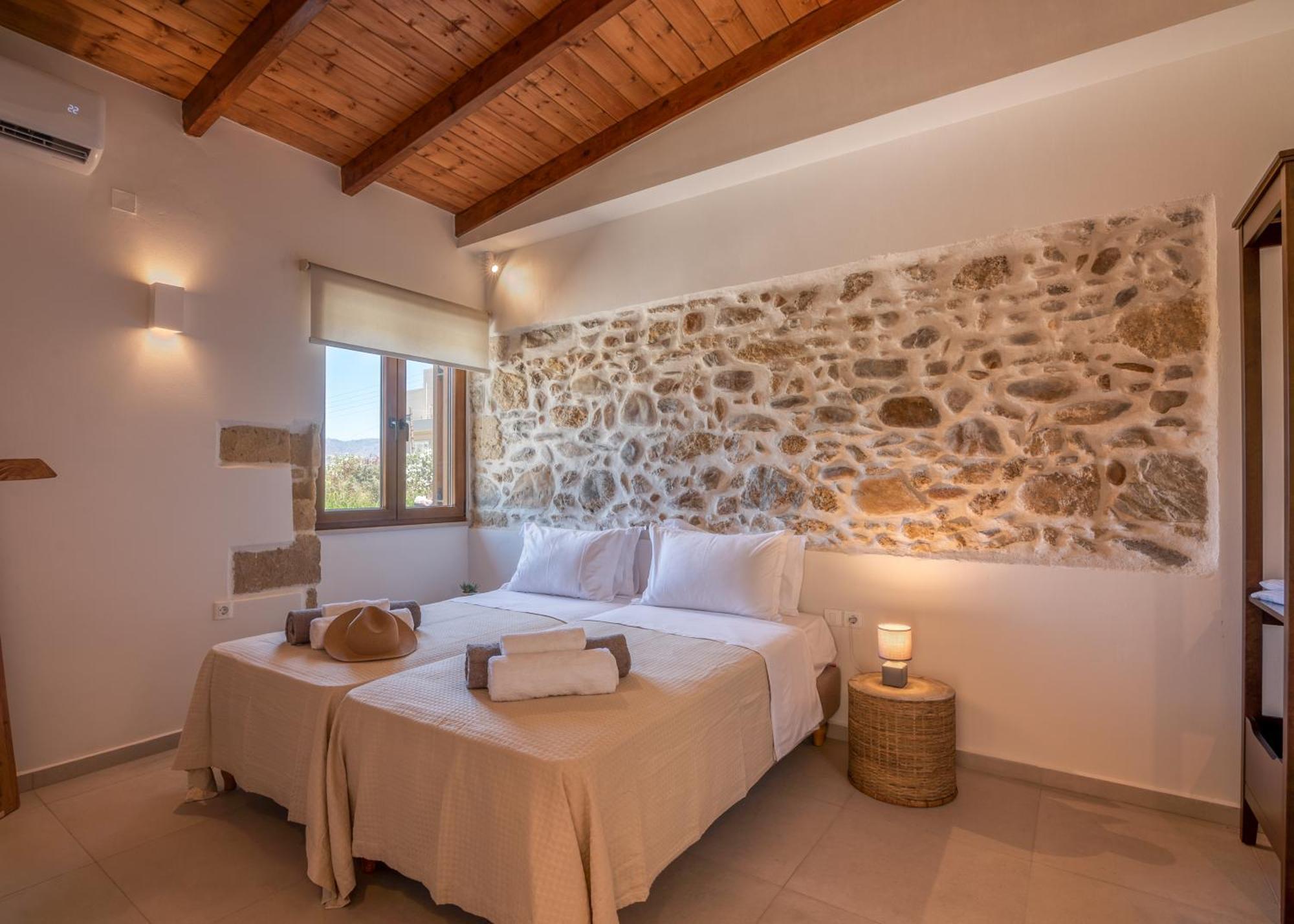 Superior Argilos With Private Pool *