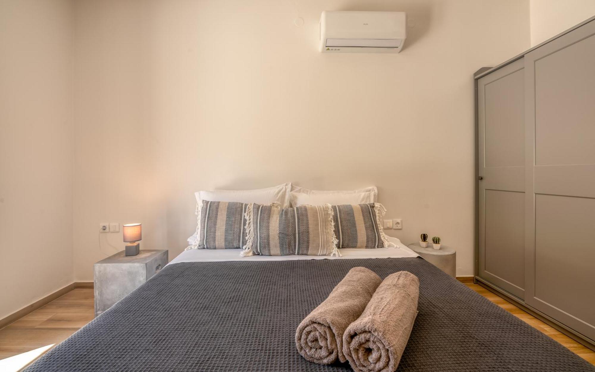 Superior Argilos With Private Pool Apartment