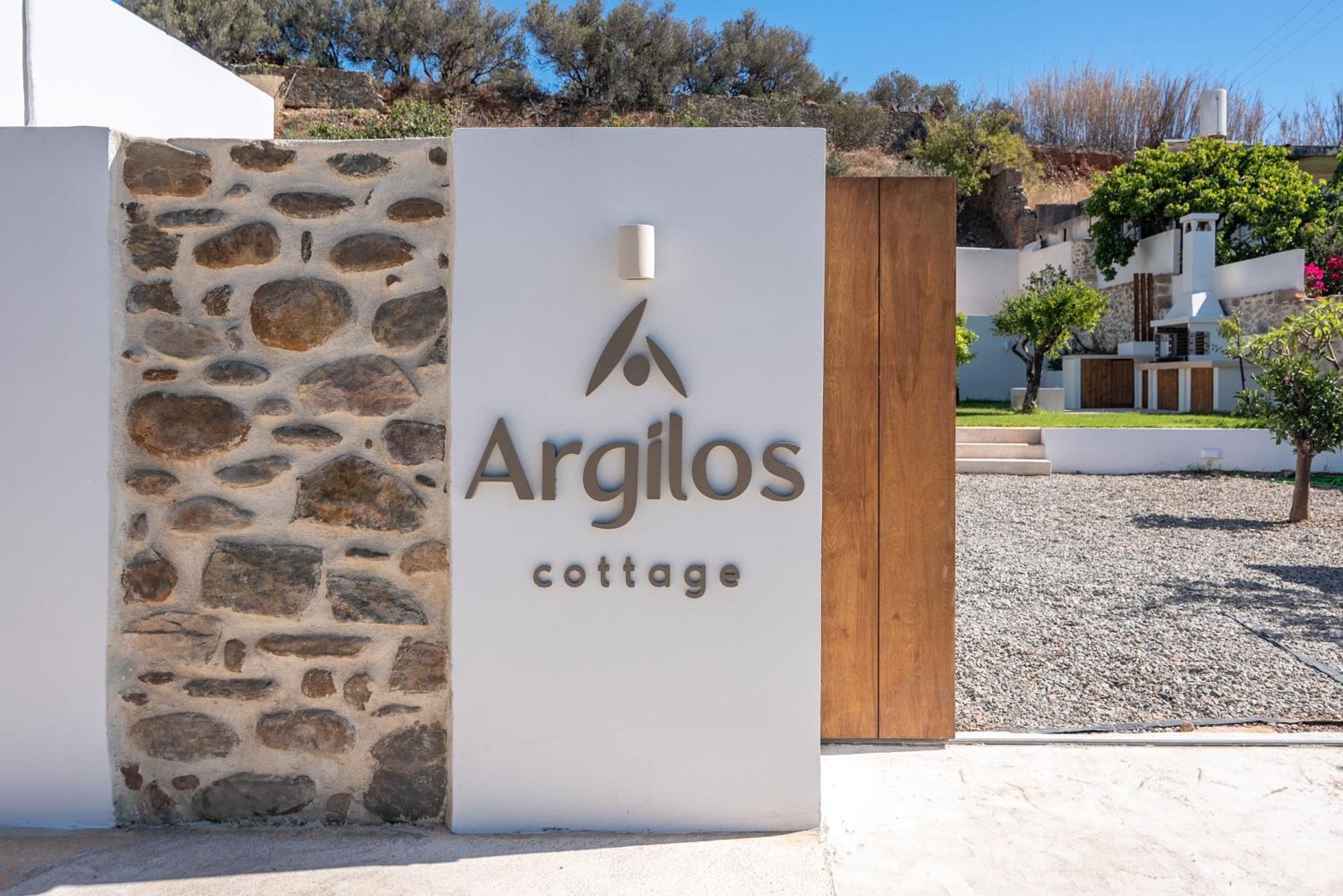 Superior Argilos With Private Pool