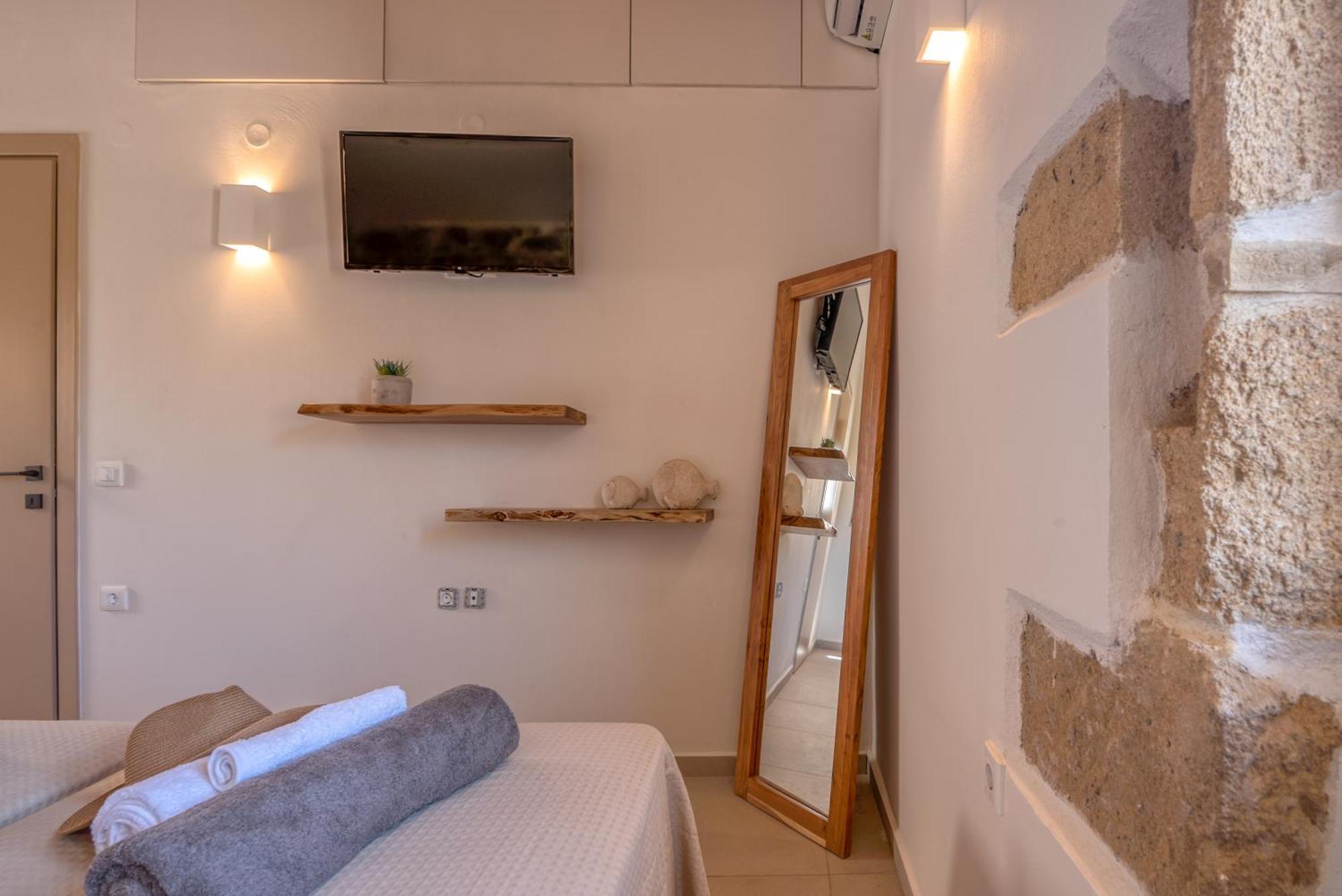 Superior Argilos With Private Pool Apartment
