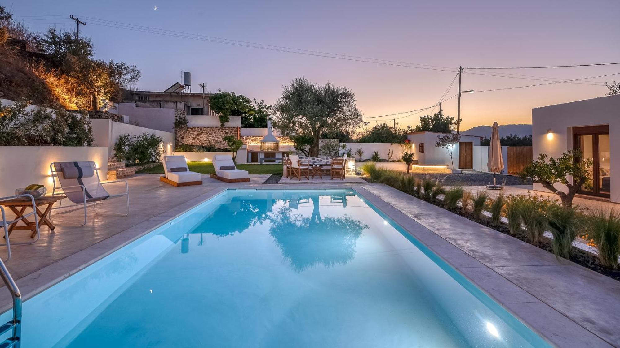 Superior Argilos With Private Pool *